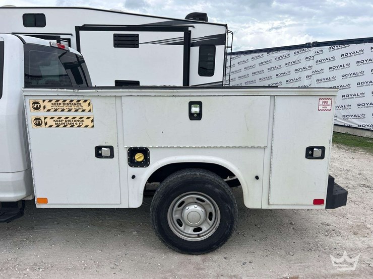2019-ford-f250-image-16