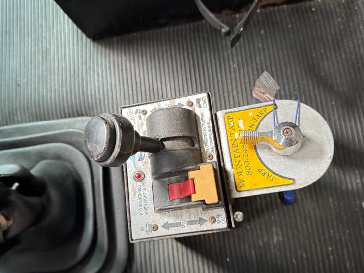 2007-kenworth-t800-image-12