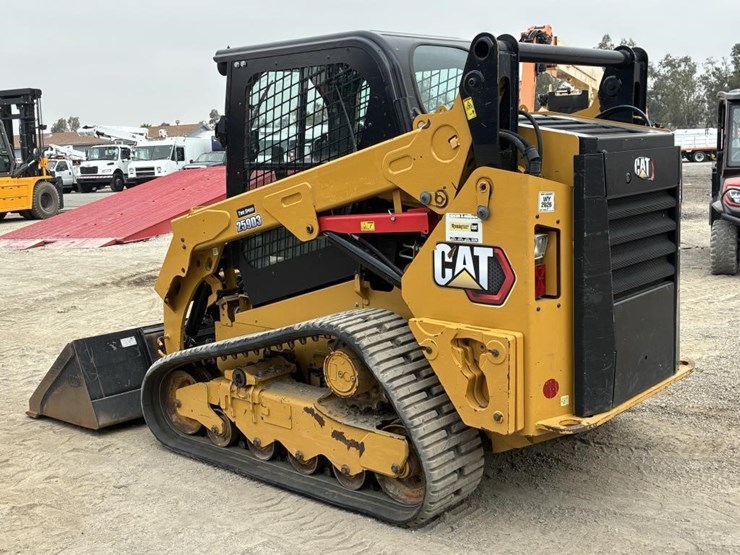 2019-caterpillar-259d3-image-4