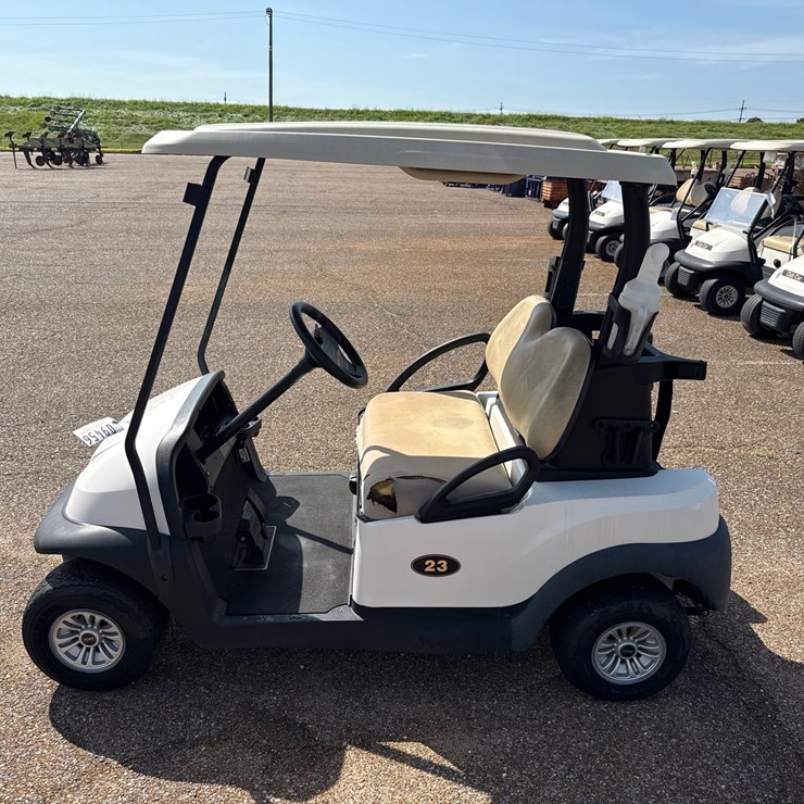 #9456 • 2021 Club Car Precedent w/charger