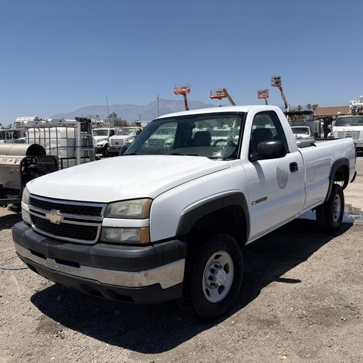 2006 CHEVROLET 2500