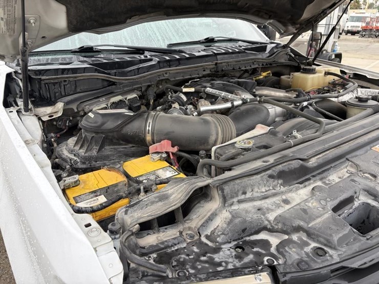 2017-ford-f350-xl-image-8