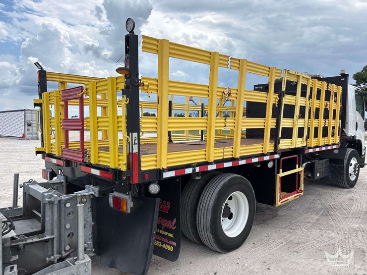 2019-isuzu-ftr-image-19