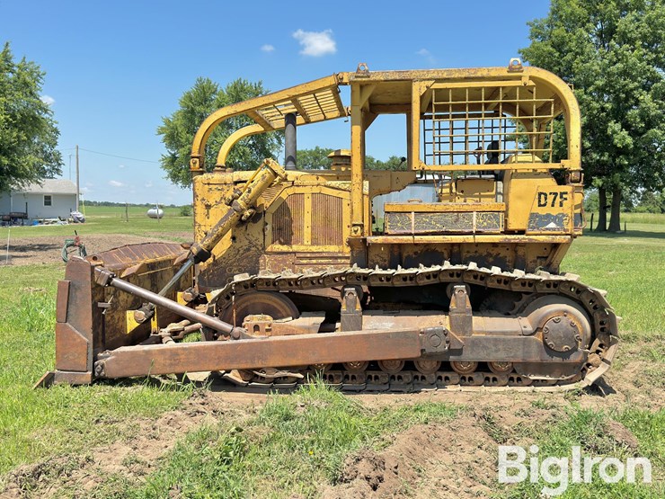 1970-caterpillar-d7f-image-8