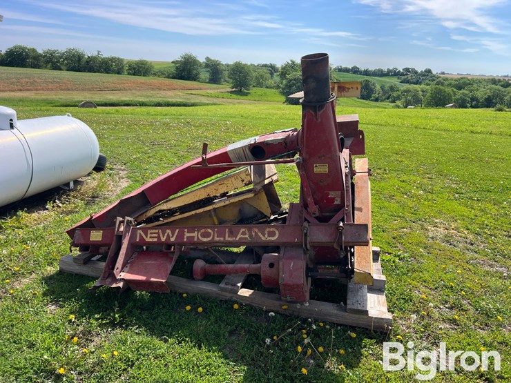 new-holland-707-image-8