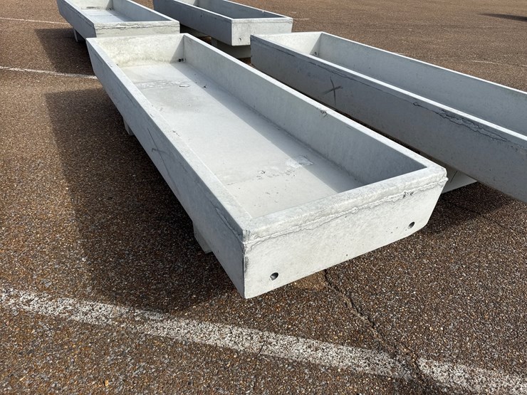 #9484-•-3x10-concrete-feed-trough-image-1