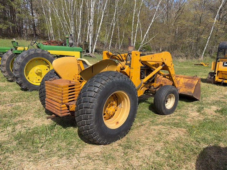 john-deere-400-image-3