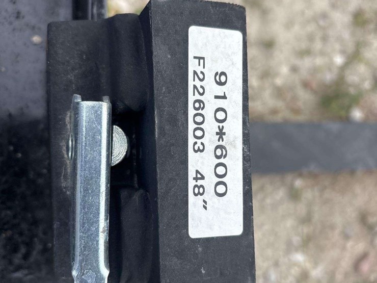 2025-48in.-forks-and-frame-skid-steer-attachment-image-3