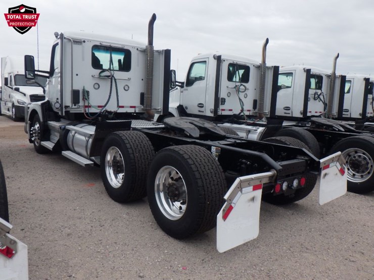 2024-kenworth-t680-image-11