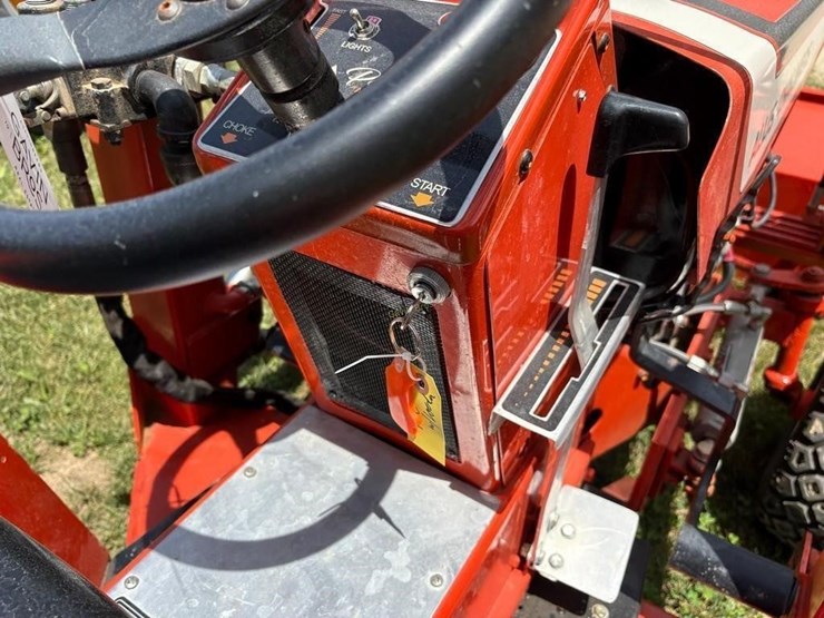 allis-chalmers-190-mini-replica-image-9