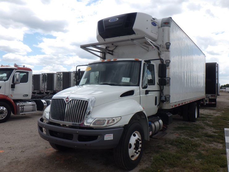2018-international-durastar-4300-image-1