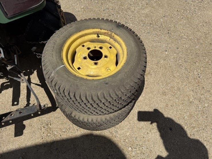 john-deere-425-image-4