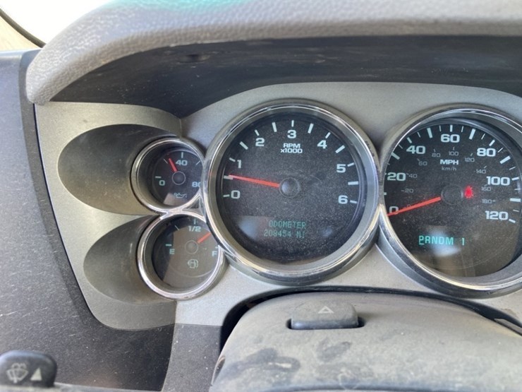 2008-chevrolet-silverado-2500-image-23