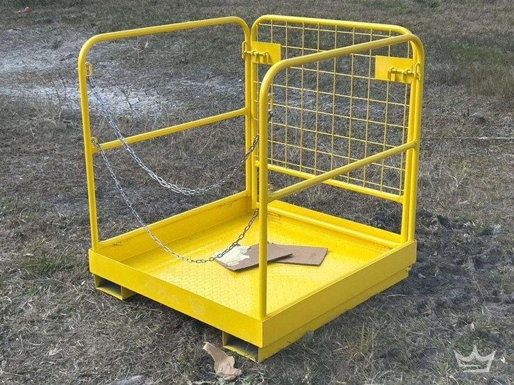 2025-safety-basket-forklift-attachment-image-1