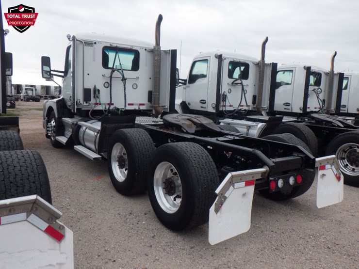 2024-kenworth-t680-image-11
