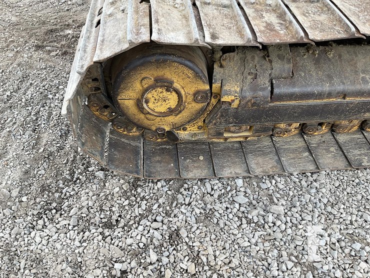 2004-caterpillar-d5g-lgp-image-10