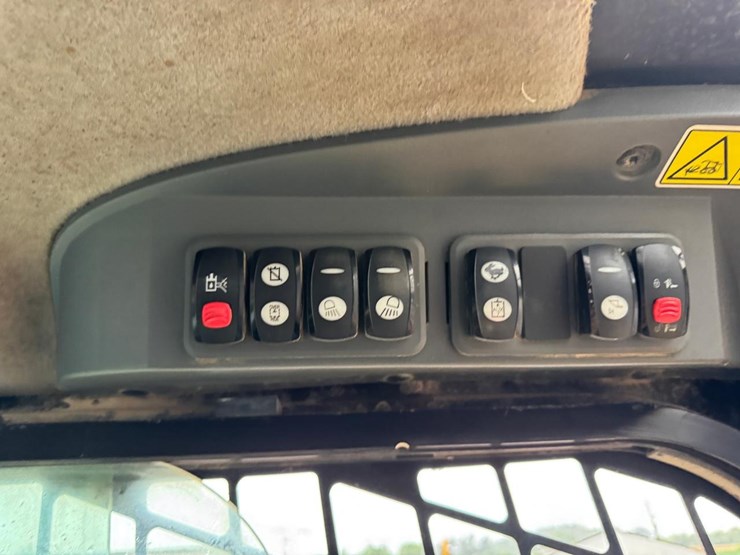 caterpillar-289c-image-25