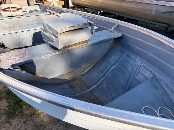 1984-mirro-craft-14'-aluminum-boat-&-trailer-image-4
