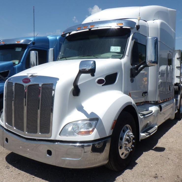 2020 PETERBILT 579
