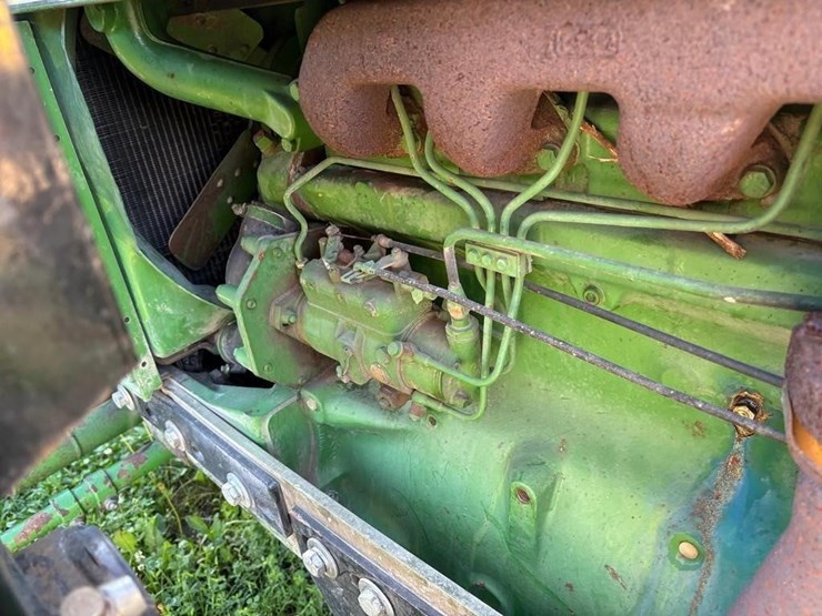 john-deere-2350-image-10