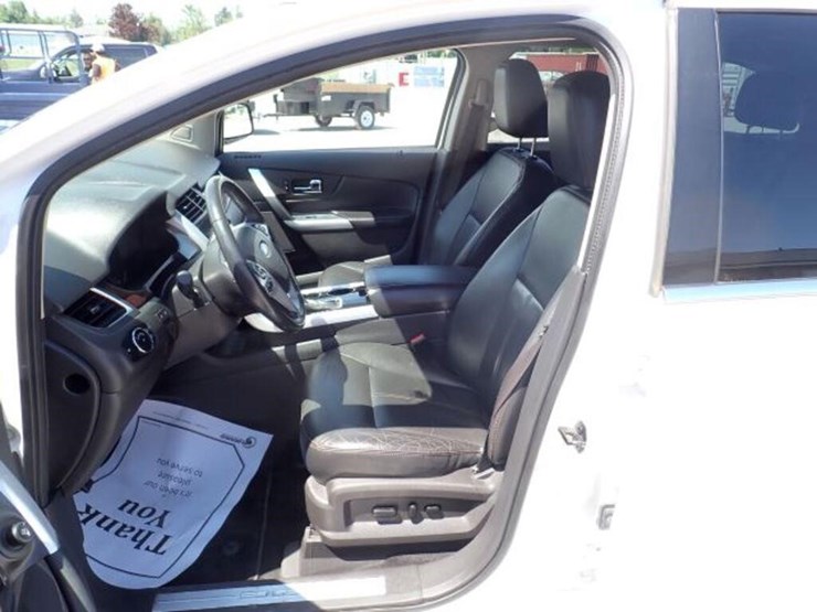 2011-ford-edge-image-11