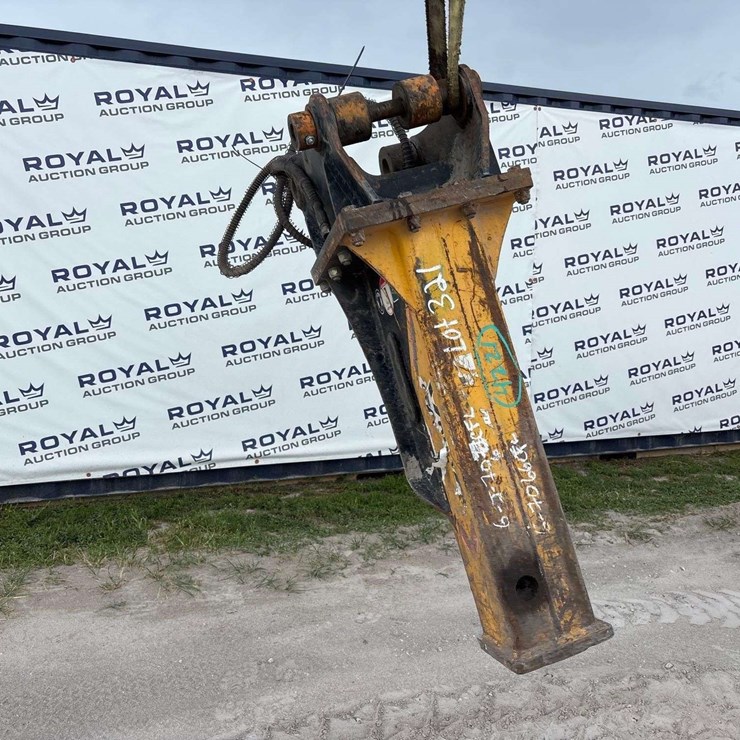 2018 D and A 40V Hydraulic Breaker Excavator Attachment
