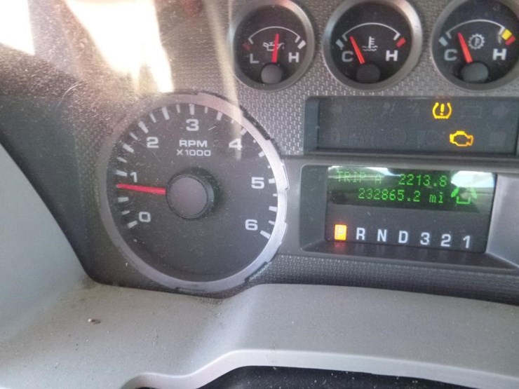 2010-ford-f250-image-12