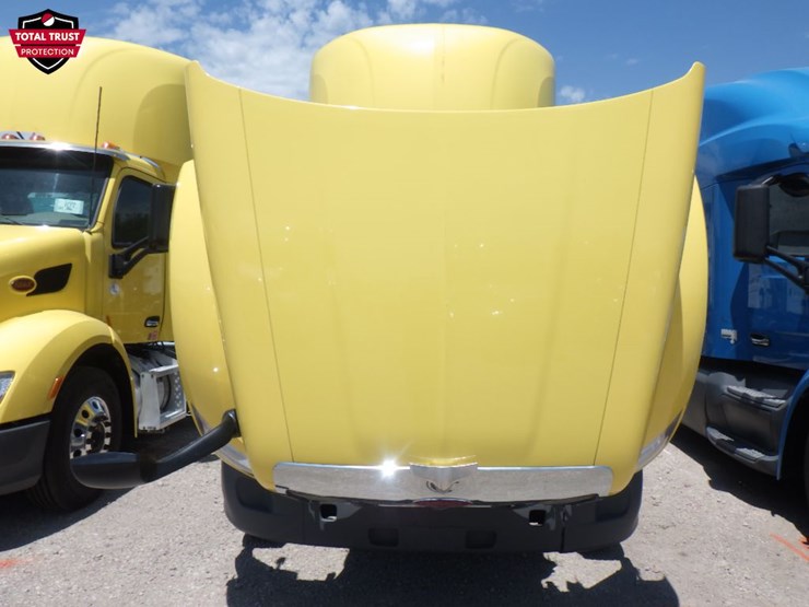 2020-peterbilt-579-image-21