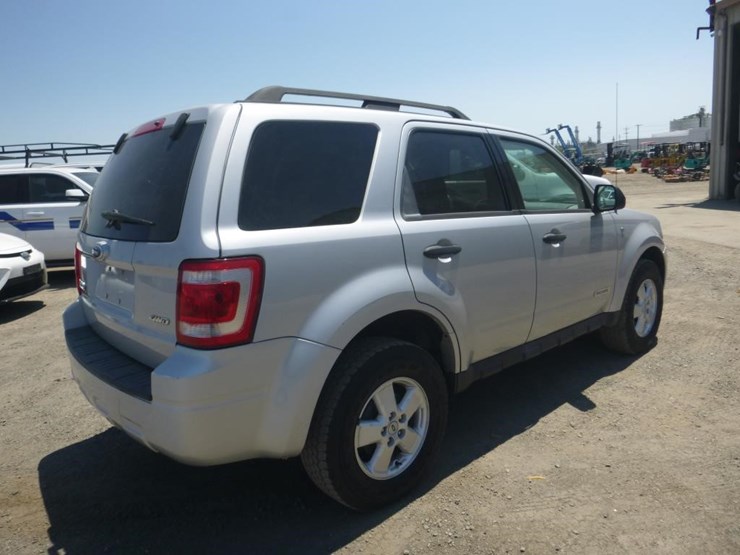 2008-ford-escape-image-3
