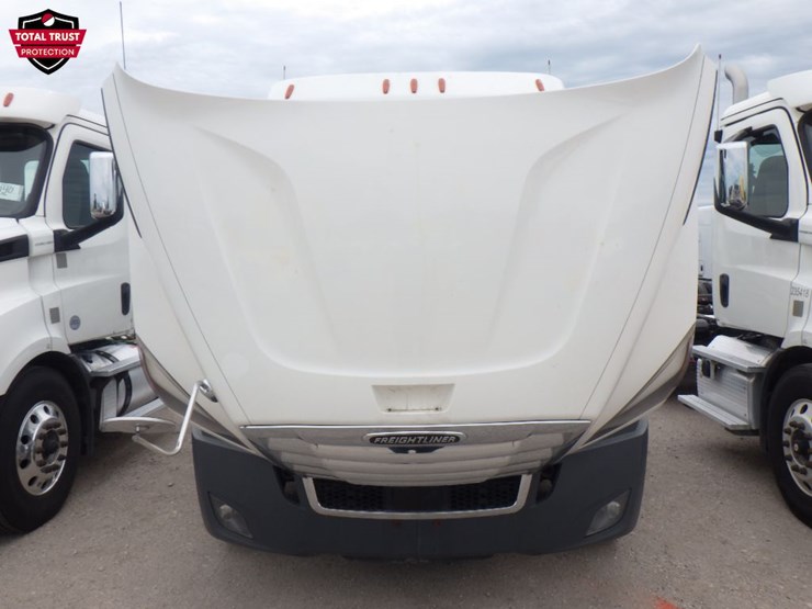 2019-freightliner-cascadia-116-image-21