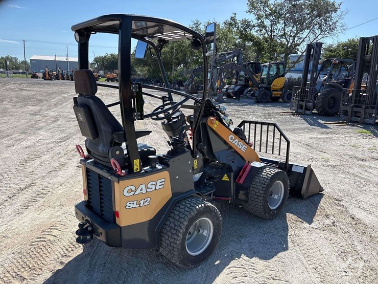 2024-case-sl12-mini-articulated-wheel-loader-image-3