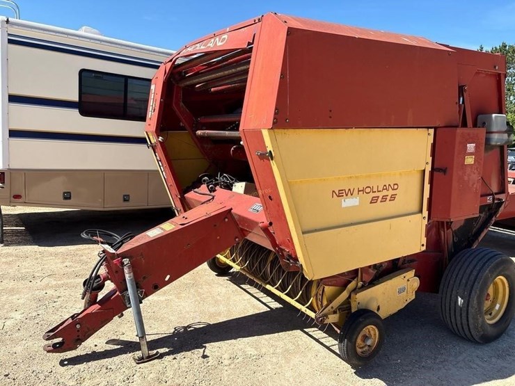 new-holland-855-image-7