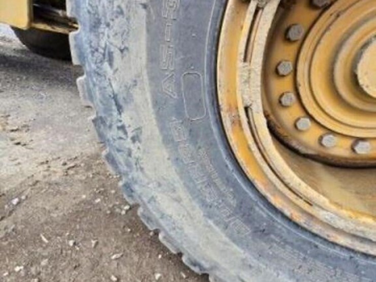 2016-caterpillar-938k-image-14