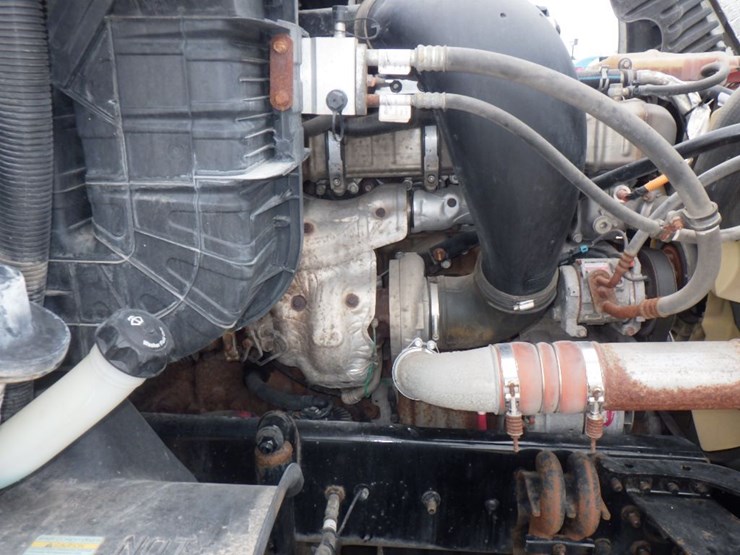 2018-freightliner-cascadia-125-image-23