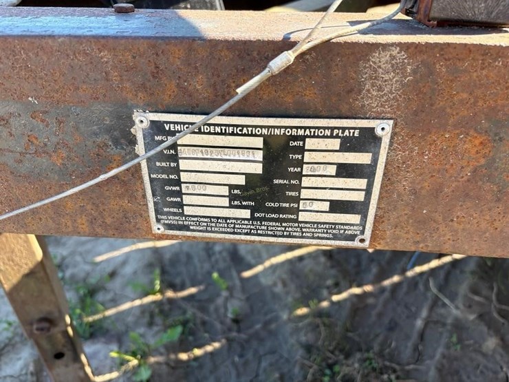 2000-metal-works-81"-x-18'-equipment-trailer-image-7