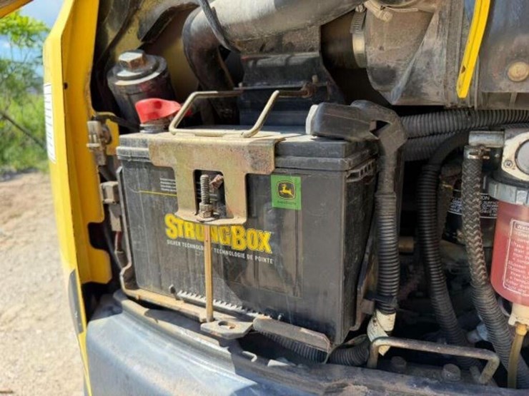 2008-yanmar-vio35-5b-image-25