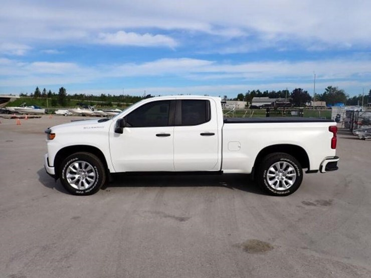 2022-chevrolet-silverado-1500-image-8