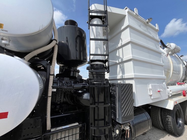2012-international-workstar-7600-image-9
