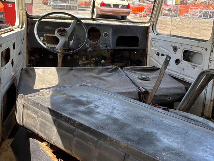 1959-willys-overland-wagon-image-11
