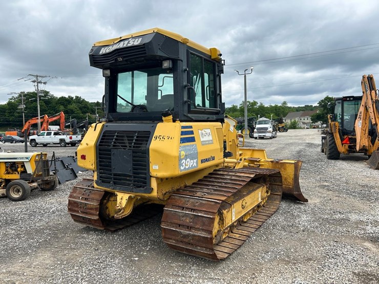 2016-komatsu-d39px-24-image-4