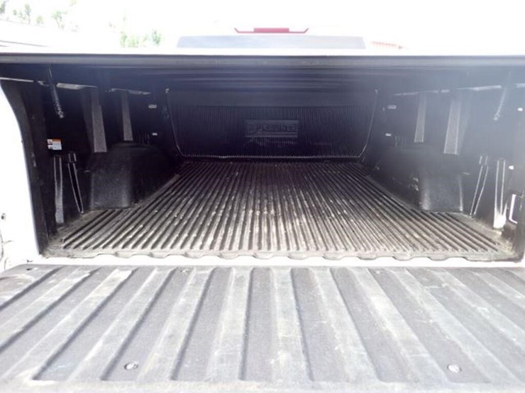2022-chevrolet-silverado-1500-image-70