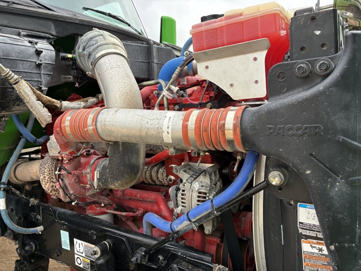 2019-peterbilt-567-image-14