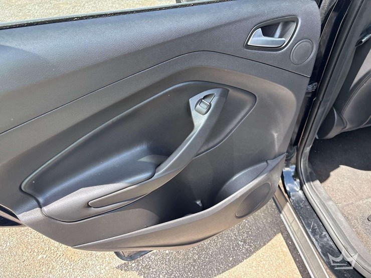 2018-ford-escape-image-16
