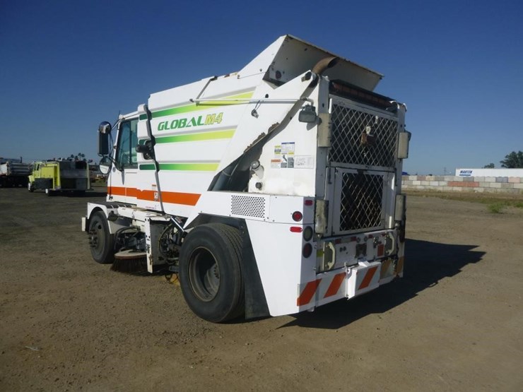 2013-global-m4-sweeper-image-5