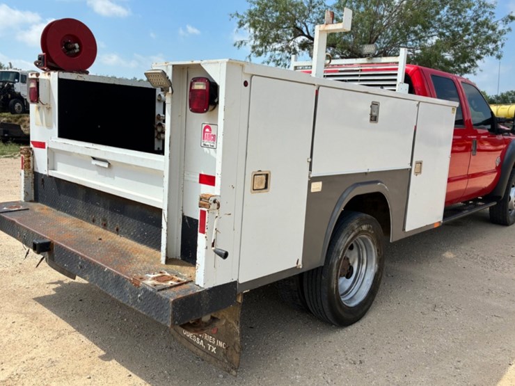 2016-ford-f550-image-4