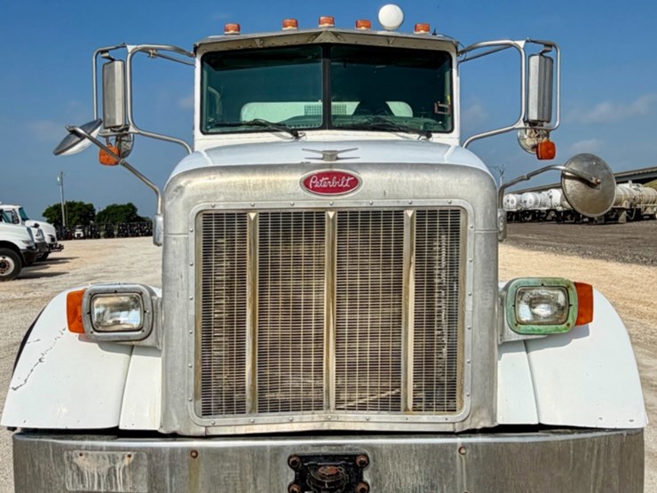2006-peterbilt-357-image-2