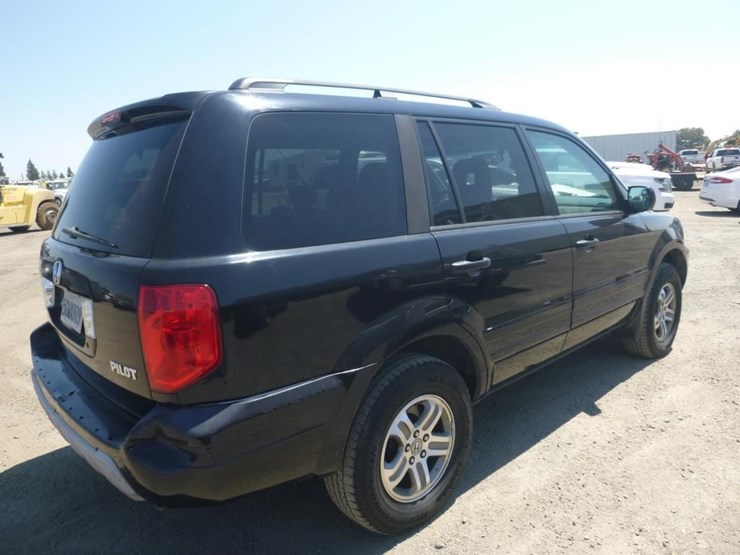 2004-honda-pilot-image-3