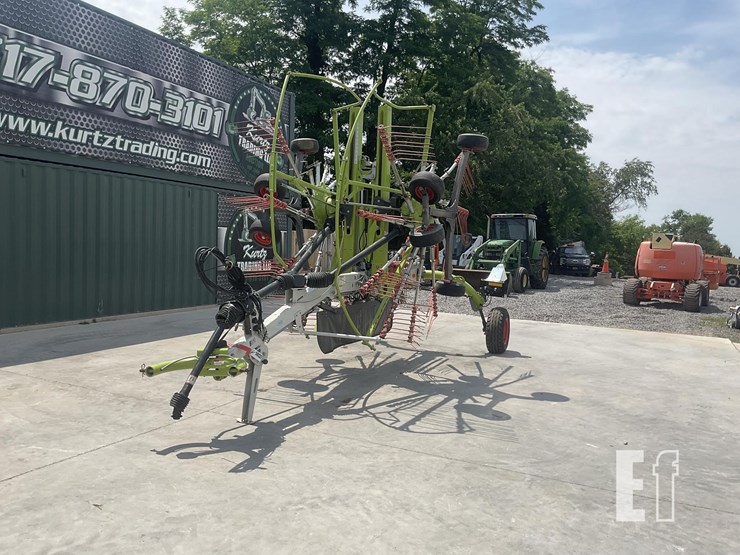 2019-claas-liner-2800-image-8