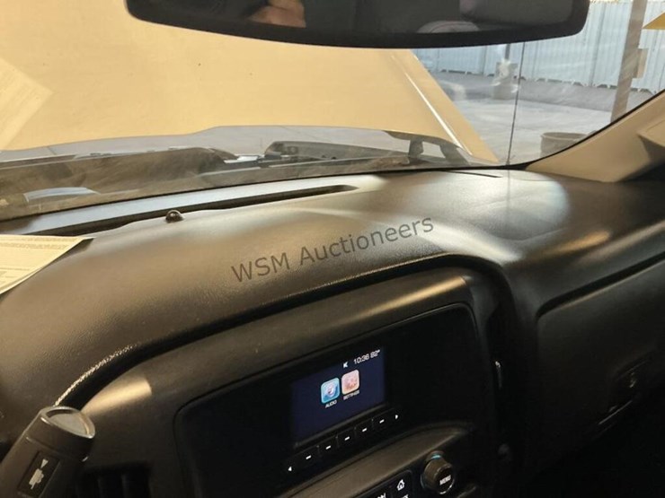 2016-chevrolet-silverado-3500hd-image-16