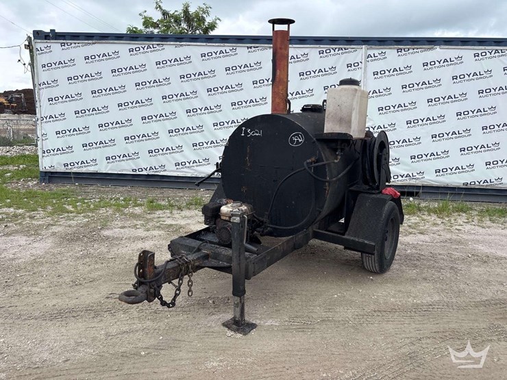 s/a-asphalt-distributor-trailer-image-1